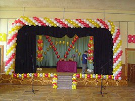 Оформление зала и сцены на последний звонок в школе - БРАВО